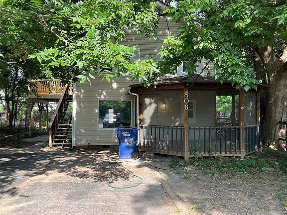 2nd image of 806 N Union Ave