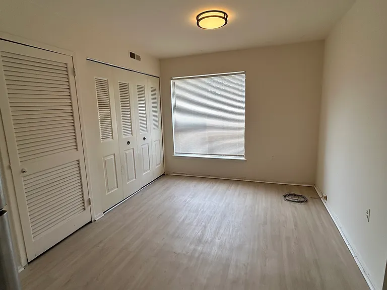 425 Christopher Ave #14 — Photo 8