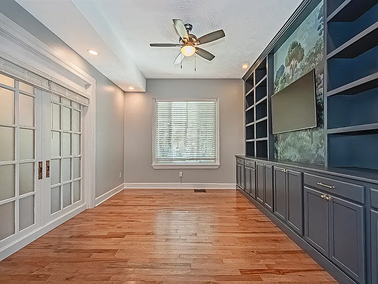711 N Saint Clair St #1 — Photo 6