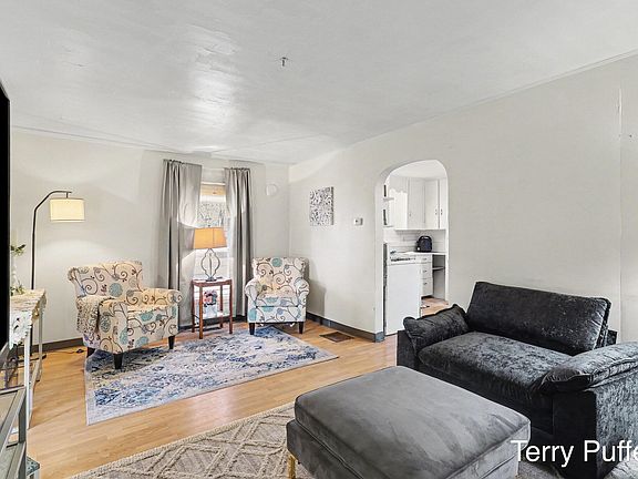 4th image of 1653 McIlwraith St