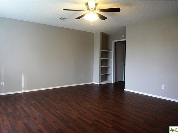 4th image of 4614 Calle Roble