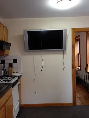 Rented by Elinor Taasa, LREB | media 31