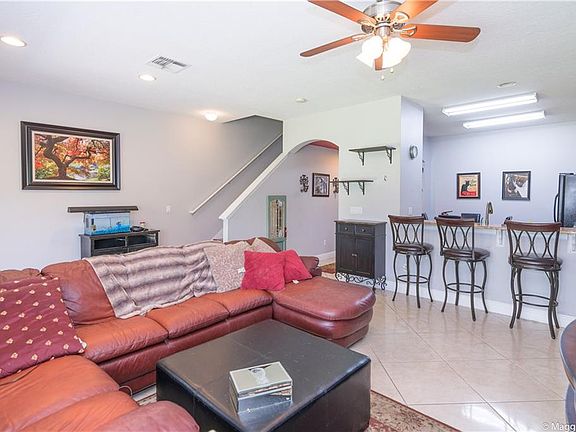 4th image of 2217 Leland Ln