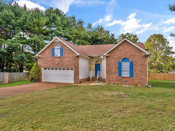 3rd image of 103 Cypress Ct