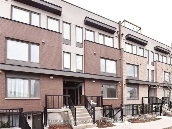 173 William Duncan Rd W #6, Toronto, ON M3K 0B8