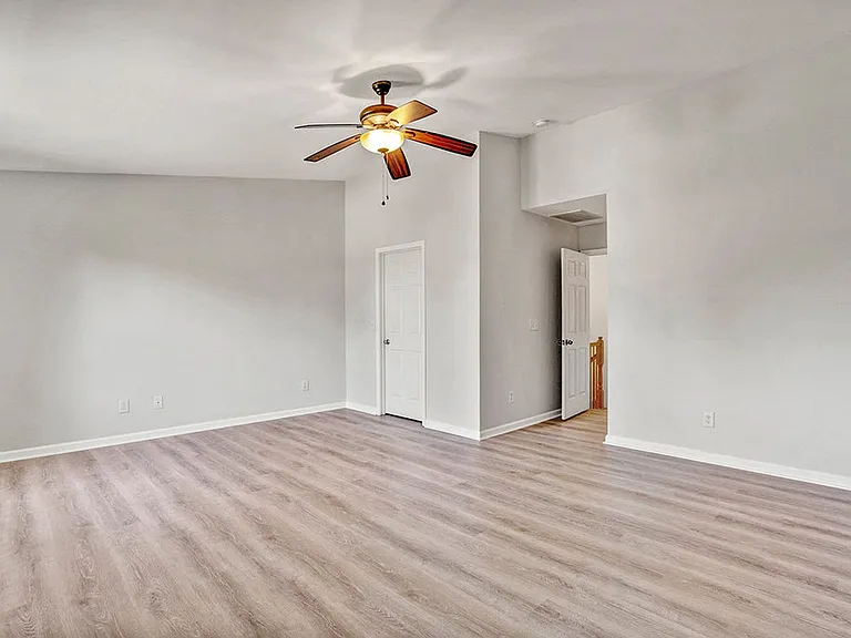 11701 Coppergate Dr #103 — Photo 14