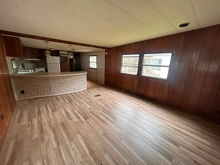 147 Burnt Mill Cir #147 — Photo 2