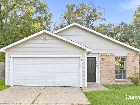8730 Valley Pond Ct, Houston, TX 77078