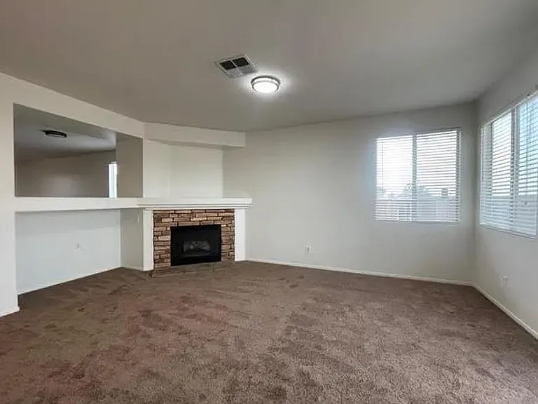 9051 Honeysuckle Ave — Photo 2