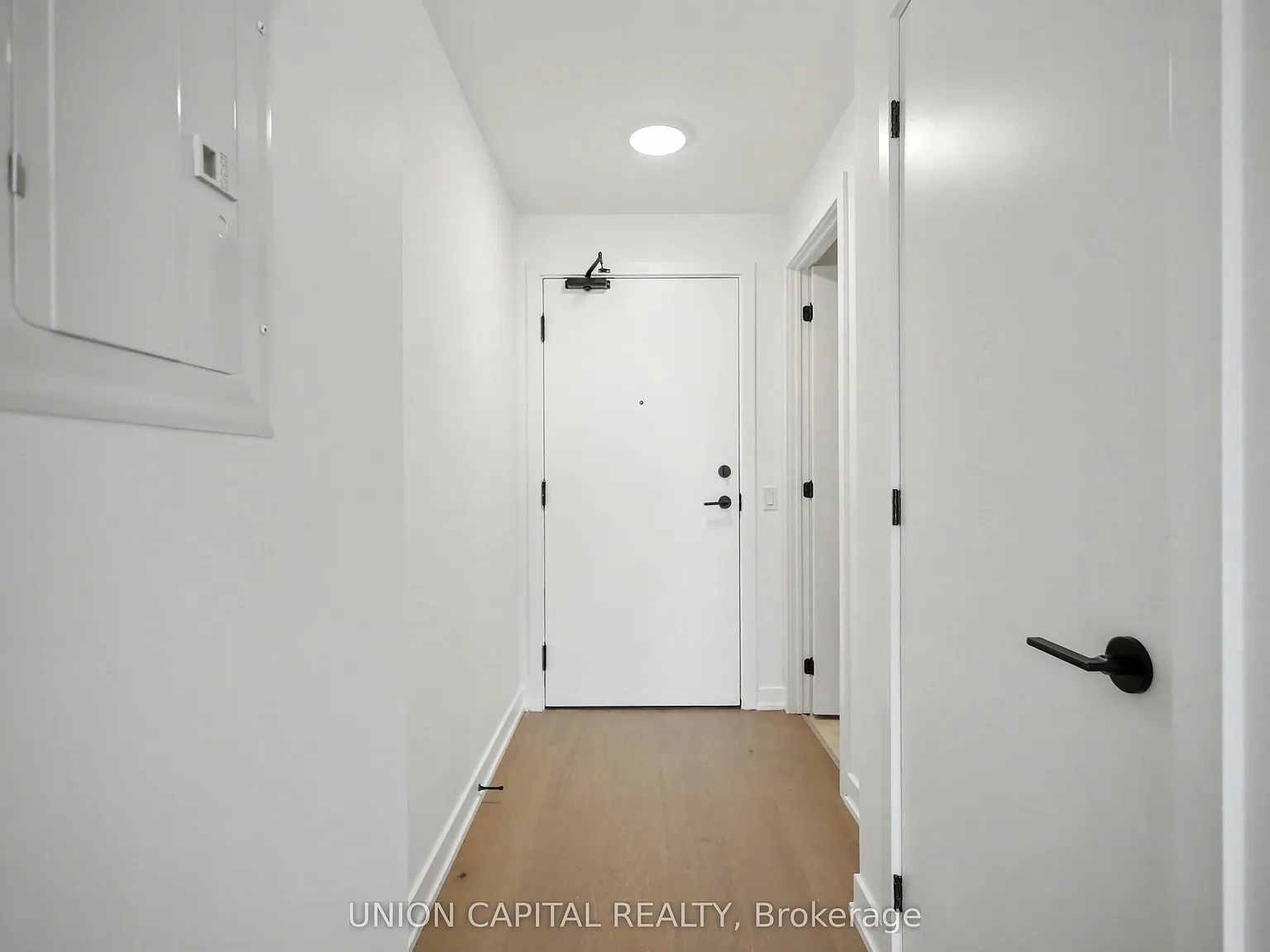 South Forest Hill Residences — Photo 4