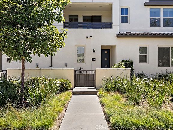 2nd image of 121 Graze Way