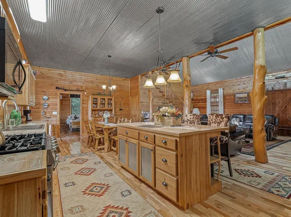 1352 Endless Rd, Harriet, AR 72639