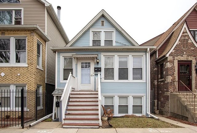 1st image of 2830 W Wellington Ave #1