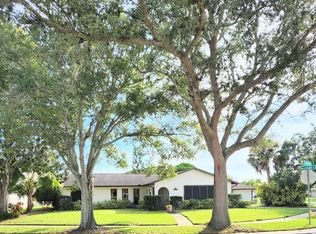 3555 Sawgrass Dr, Titusville, FL 32780