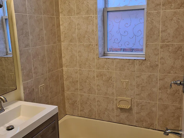 507 Florida Ave NW #2 — Photo 7