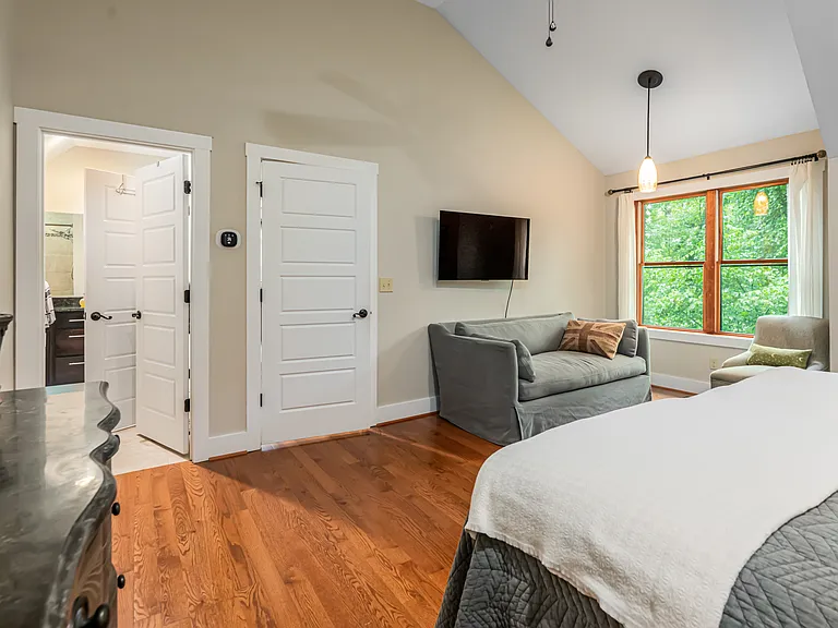 51 Westover Dr — Photo 27