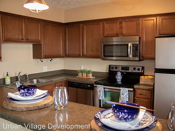 4th image of 603 S 35th Ave APT 2
