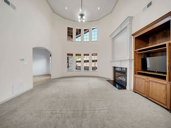 2nd image of 44 Misty Pond Dr