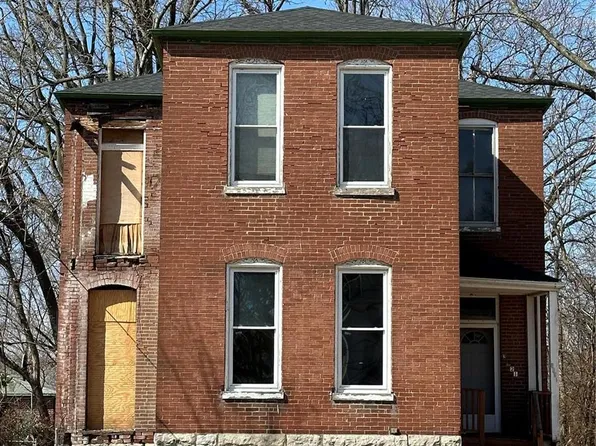 3621 Saint Marys Ln, Saint Louis, MO 63121