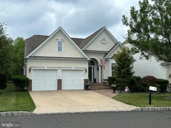 43 Dillon Way, Washington Crossing, PA 18977