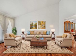 720 N Parkvalley Rd SE, Calgary, AB T2J 4V8