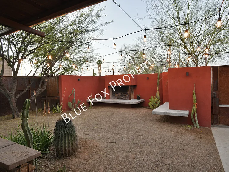1150 E 15th St — Photo 6
