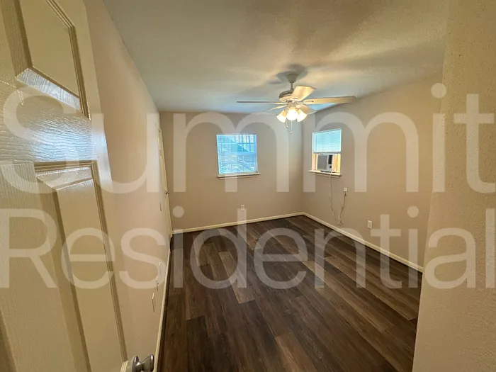 4445 Bell St #B — Photo 11