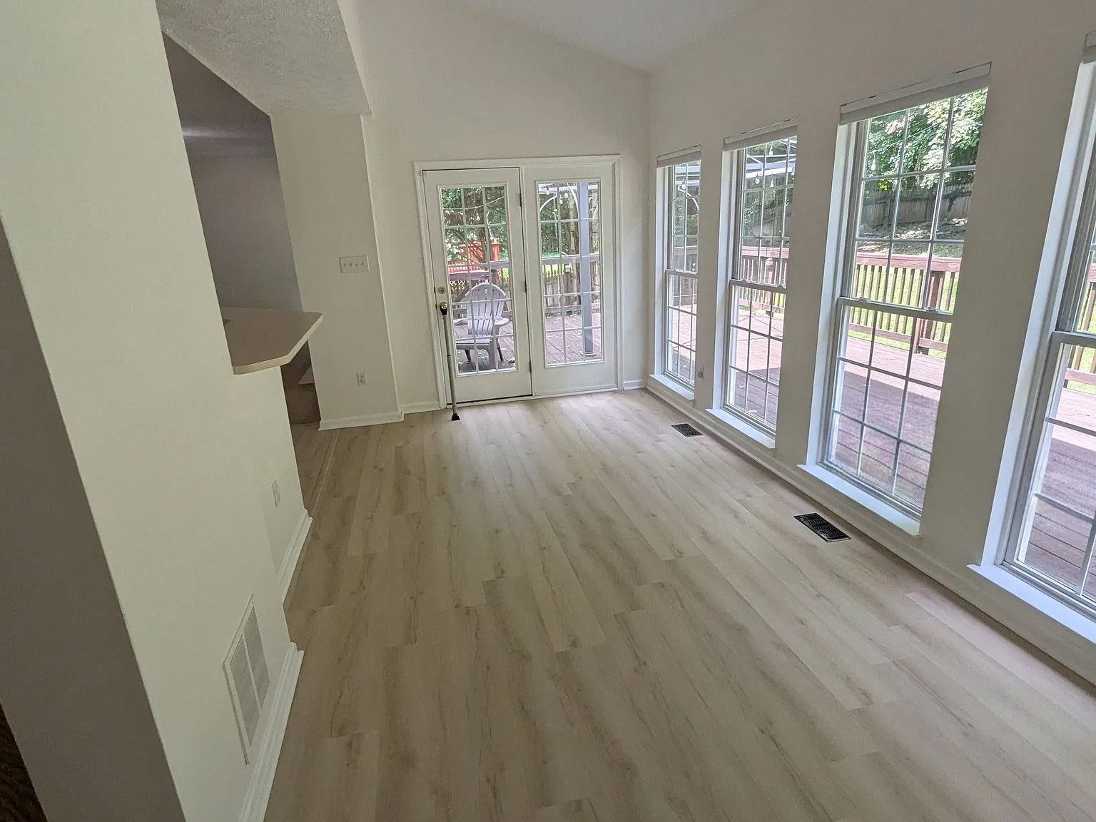 4 bed, 2650 sqft, $3,150 — Photo 4