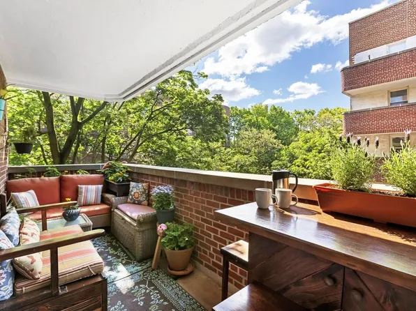 920 E 17th St APT 416, Brooklyn, NY 11230