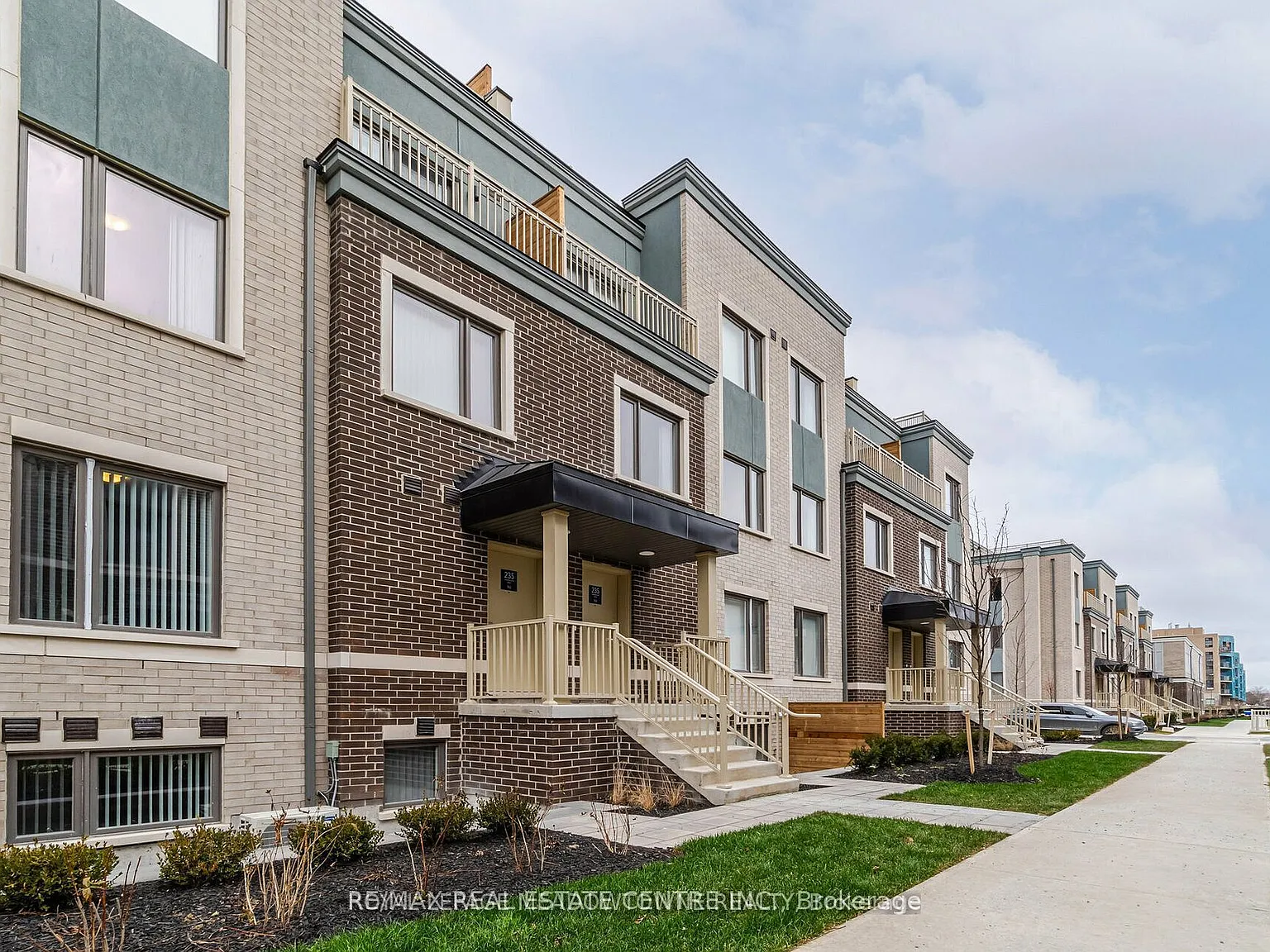 2 bed, $2,800 — Photo 3