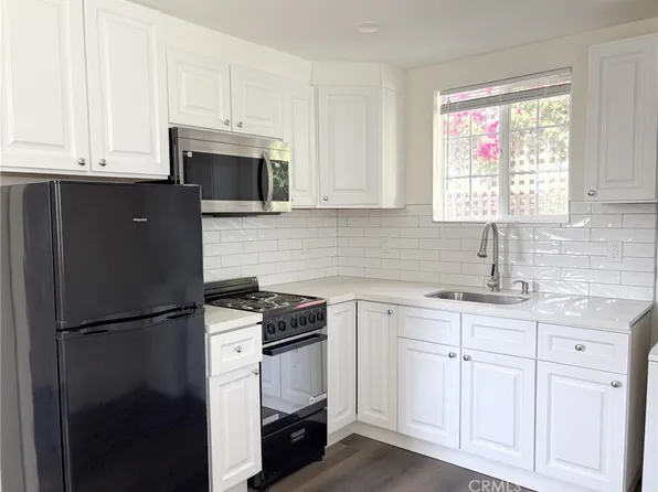 5610 Riverton Ave, North Hollywood, CA 91601