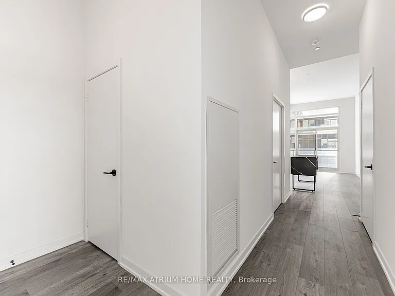 285 Dufferin St #706 — Photo 2