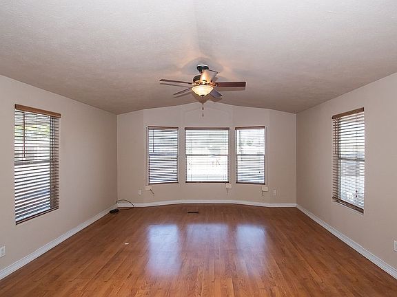 4th image of 1950 E 24th St Lot 73