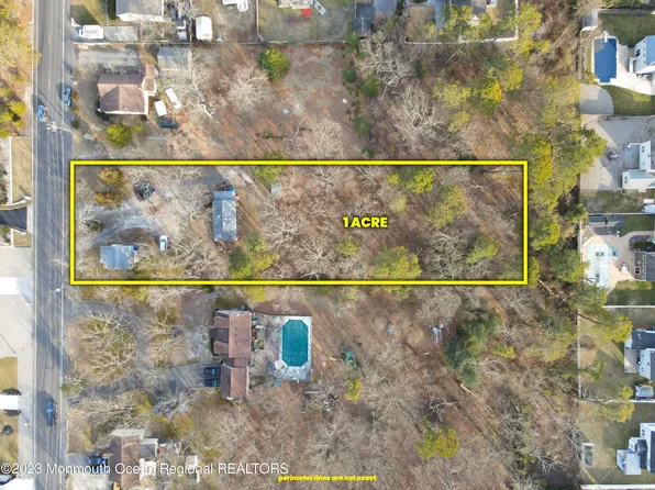 215 Kettle Creek Road, Toms River, NJ 08753