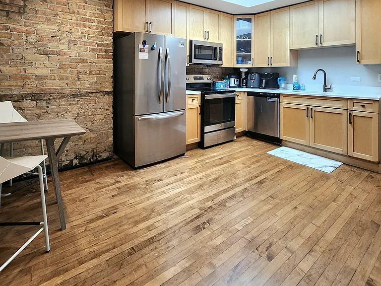 1539 N Wells St #4 — Photo 14