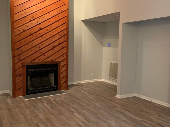 17 Foxfire Blvd UNIT 303