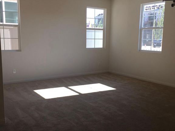 4th image of 1337 Keck Rd