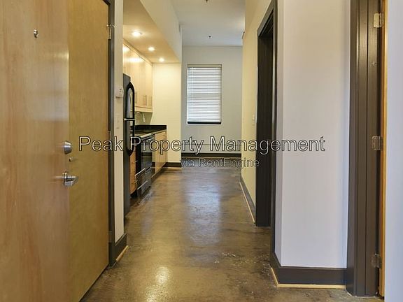 4th image of 132 N Sycamore St APT 211