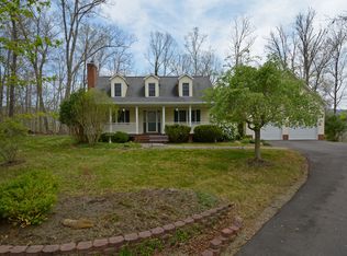 194 Stonehouse Woods Dr, Lewisburg, WV 24901