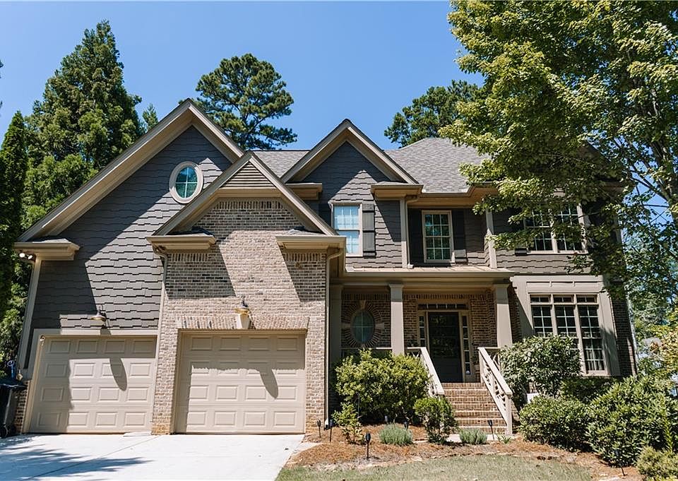 1st image of 136 Riverwood Dr