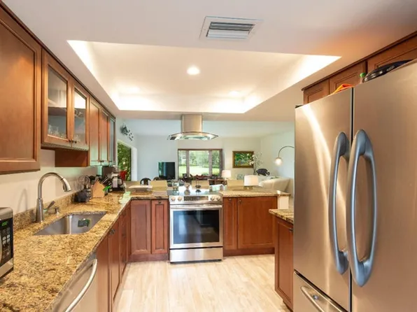 13329 Polo Club Rd #102, Wellington, FL 33414