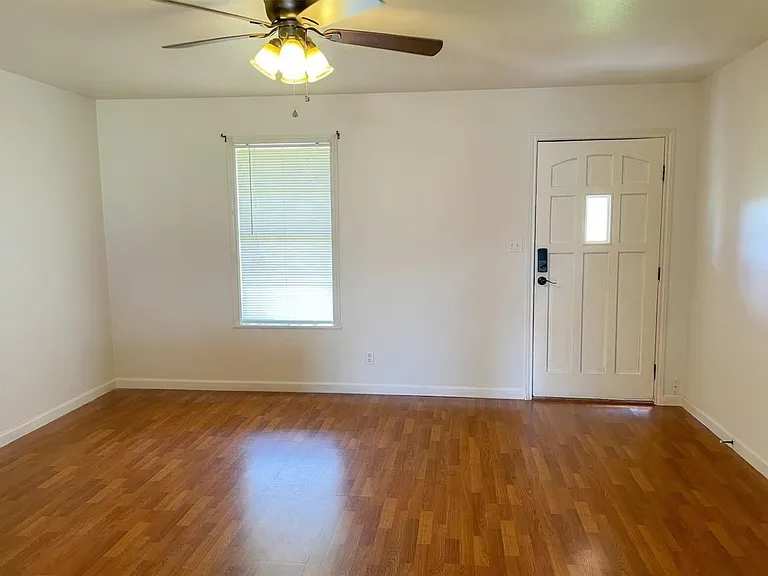 401 Anderson Rd — Photo 9