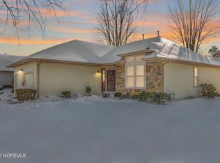 13 Sedgwick Square, Jackson, NJ 08527