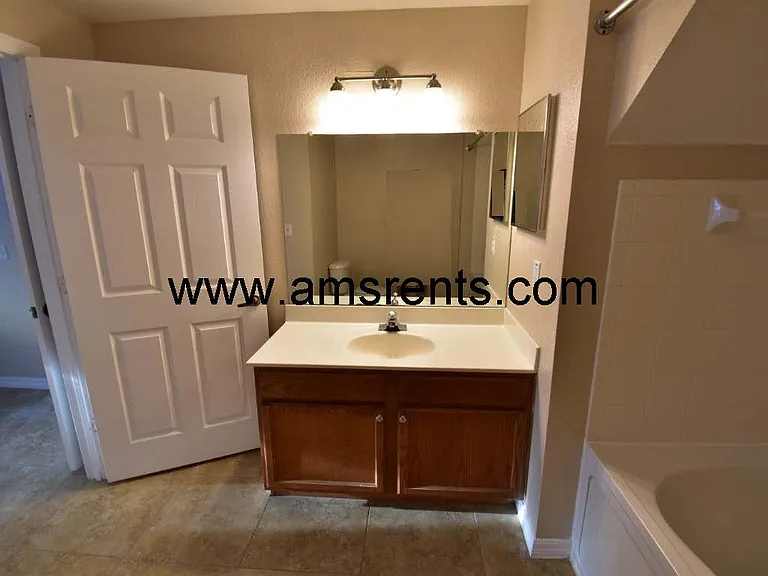 4601 Yellowgold Rd W #8-102 — Photo 28
