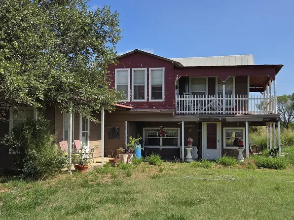387 Mills Ranch Rd, Pleasanton, TX 78064