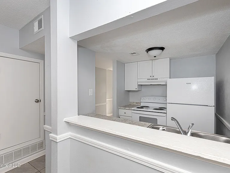 3419 Hospital Rd #11 — Photo 30