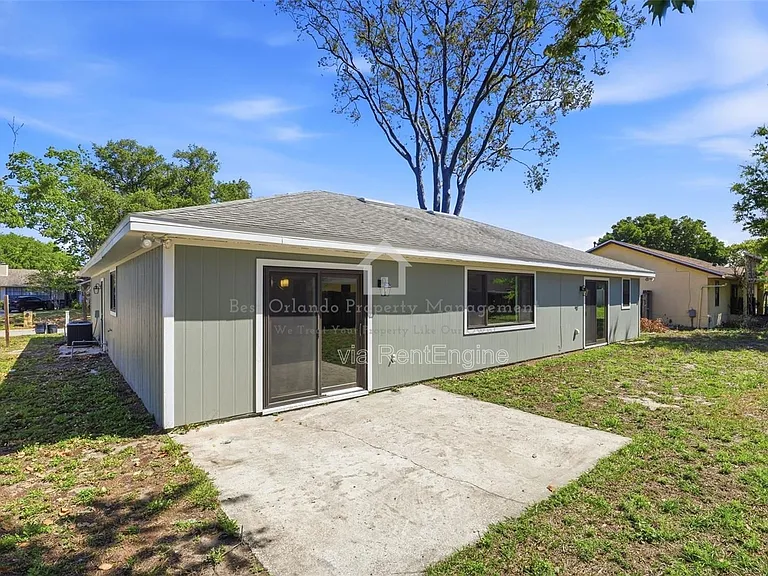 7326 Wethersfield Dr — Photo 30