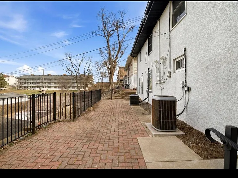 4628 Johnson St NE #2 — Photo 10