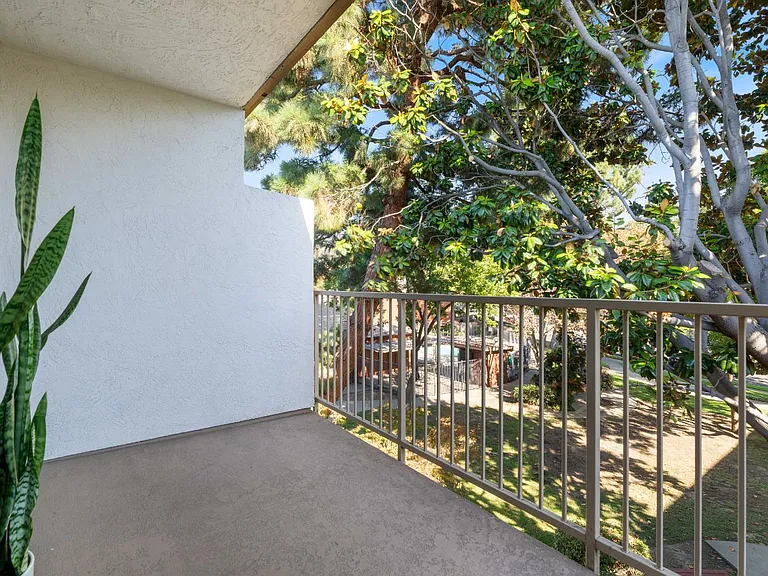 2755 Country Dr #311 — Photo 13
