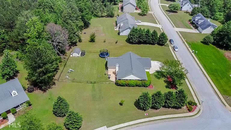2nd image of 15 Homeplace Dr